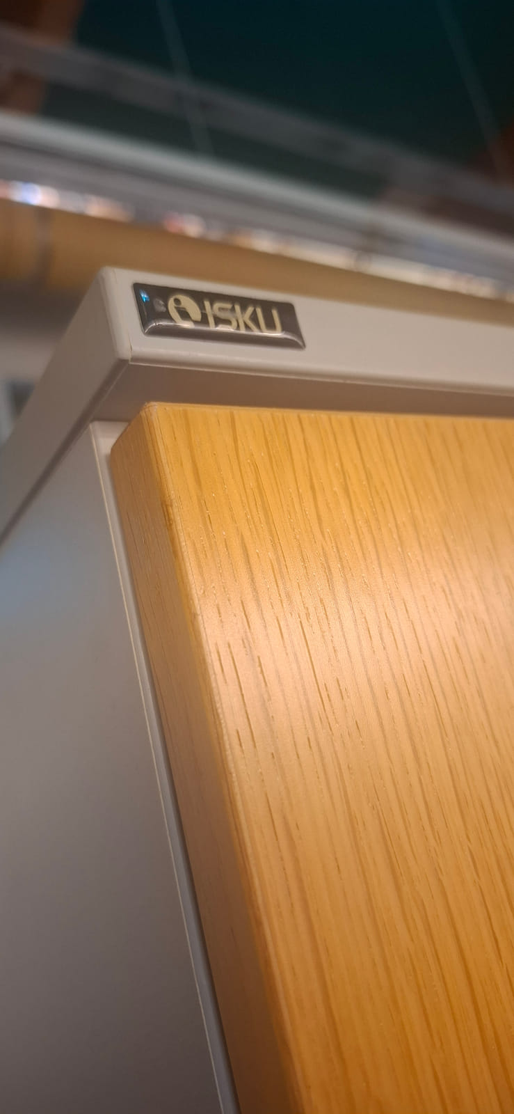 konkurssihuutokaupassa Arkistokaapit isku. Erä 2. Esa T Tiainen Oy (2820807-3) konkurssipesä