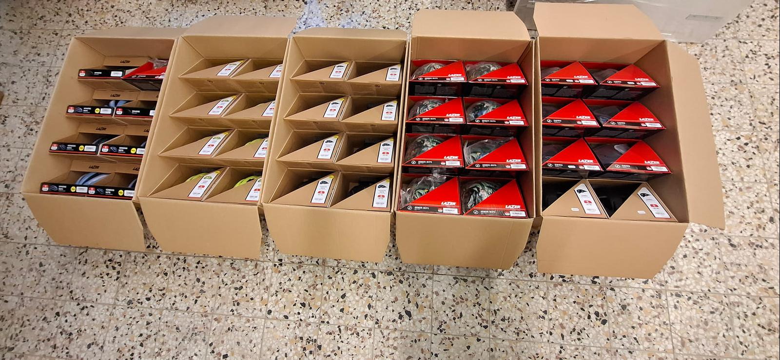Suuri erä uusia LAZER-pyöräilykypäriä – 40 kpl premium-malleja.  Esa T Tiainen Oy (2820807-3) konkurssipesä