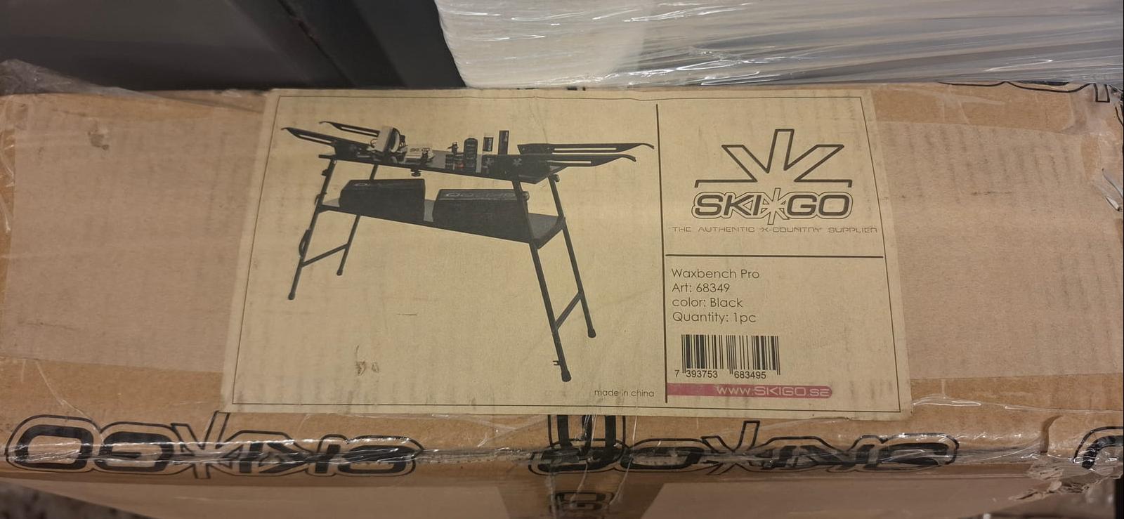 konkurssihuutokaupassa Voitelupöytä