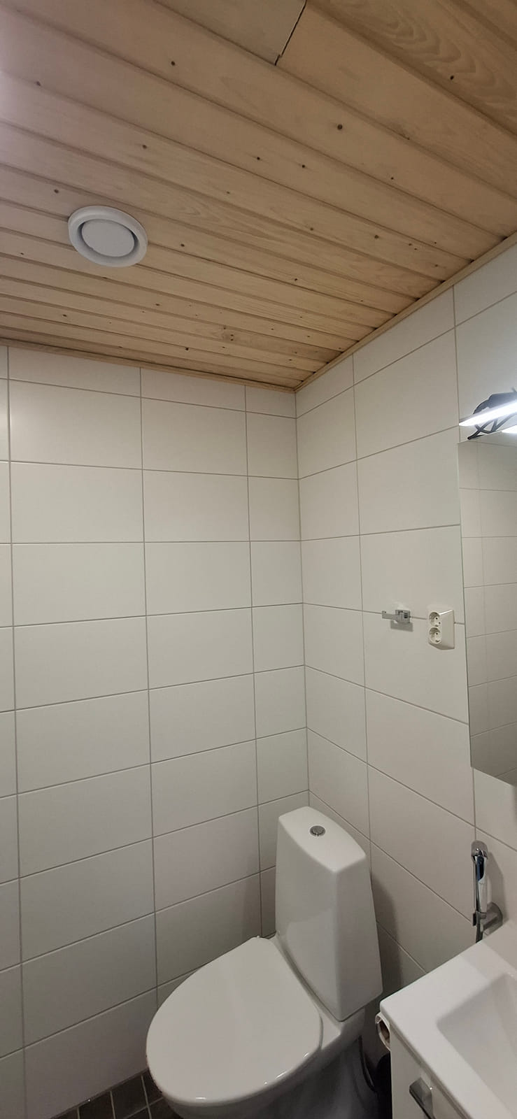 Kerrostalokaksio Puutarhatie 13, Vantaa, HMJV Invest Oy -konkurssipesä (2814261-7)