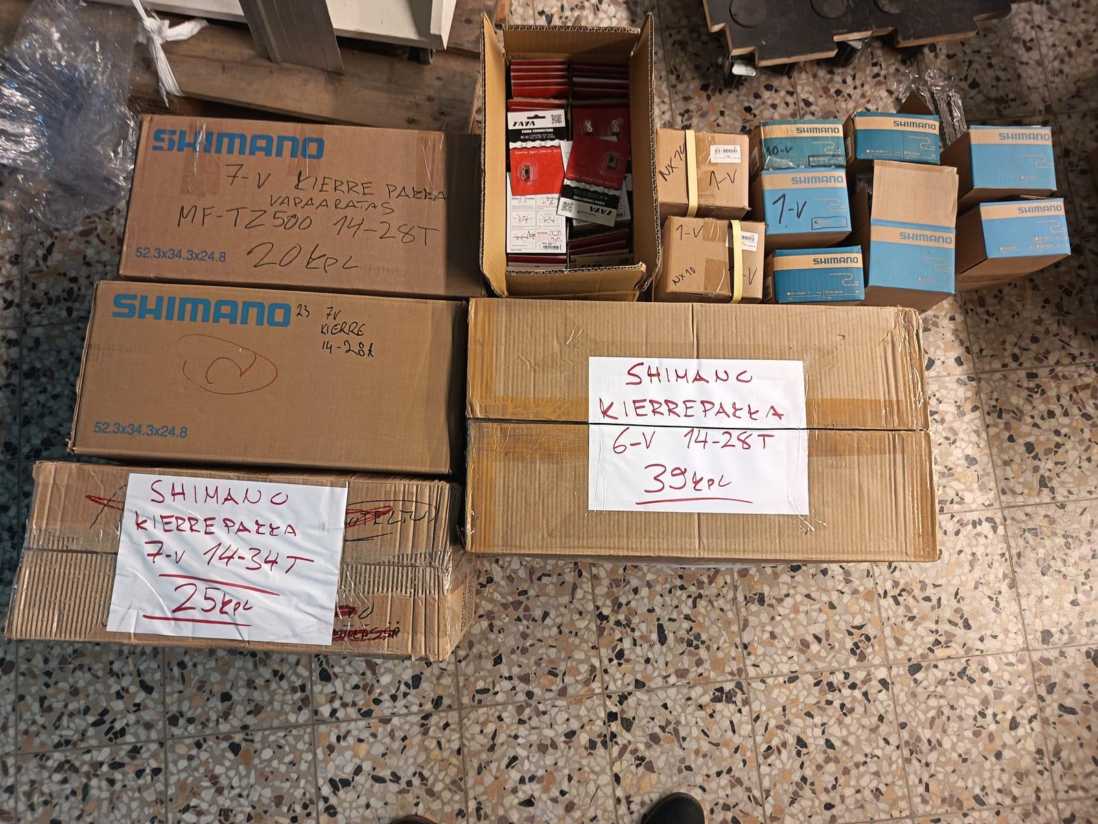 konkurssihuutokaupassa Erä Shimano-takarataspakkoja, polkupyörän ketjuja ja Taya-ketjulukkoja. Esa T Tiainen Oy Oy (2820807-3) konkurssipesä
