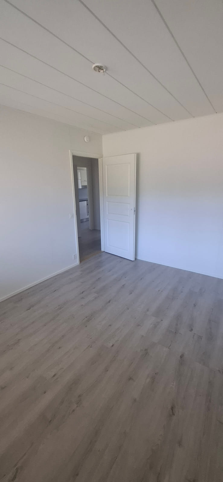Rivitaloasunto, Nummisuutarinkatu 9, Kotka. HMJV Invest Oy -konkurssipesä (2814261-7)