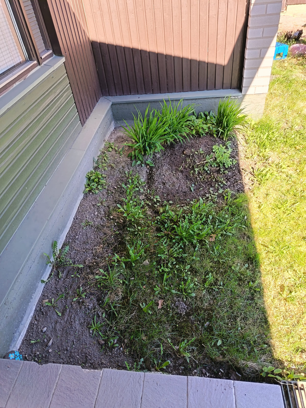 Rivitaloasunto, Nummisuutarinkatu 9, Kotka. HMJV Invest Oy -konkurssipesä (2814261-7)