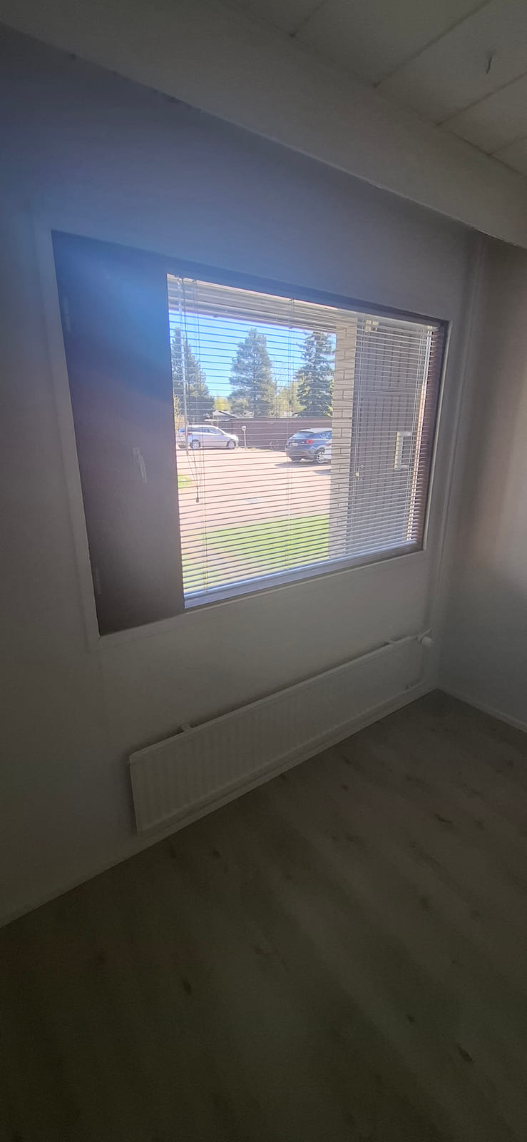 Rivitaloasunto, Nummisuutarinkatu 9, Kotka. HMJV Invest Oy -konkurssipesä (2814261-7)