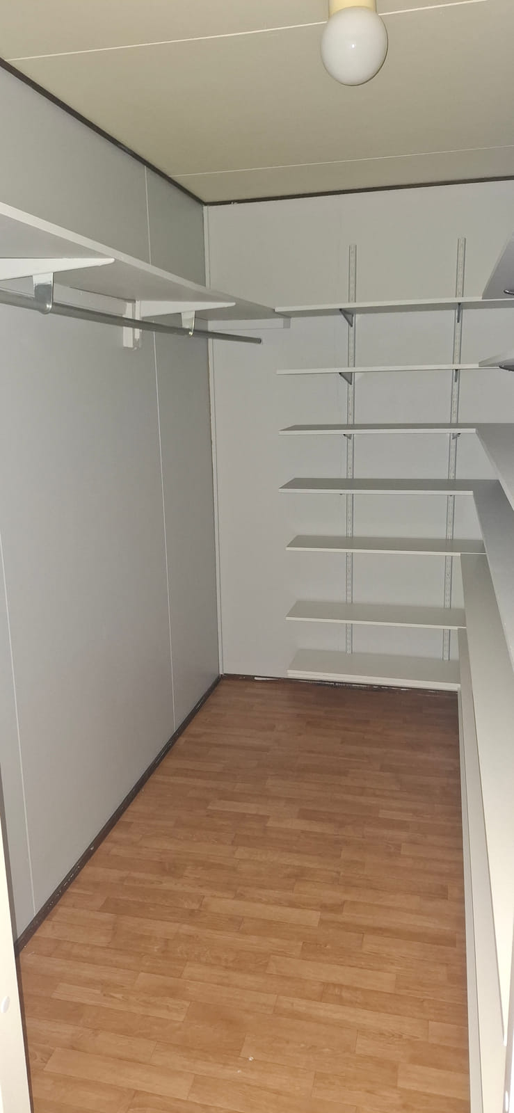 Rivitaloasunto, Nummisuutarinkatu 9, Kotka. HMJV Invest Oy -konkurssipesä (2814261-7)