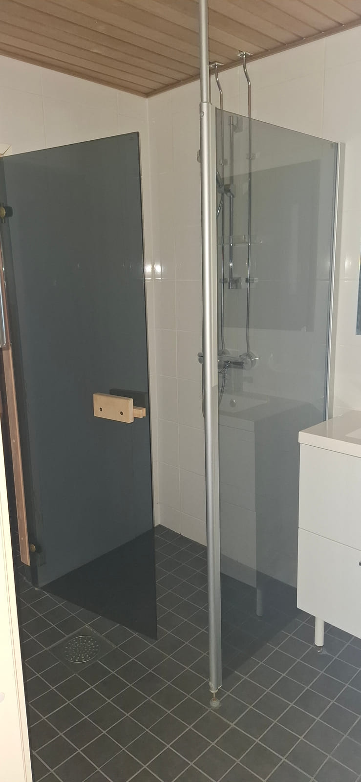 Rivitaloasunto, Nummisuutarinkatu 9, Kotka. HMJV Invest Oy -konkurssipesä (2814261-7)