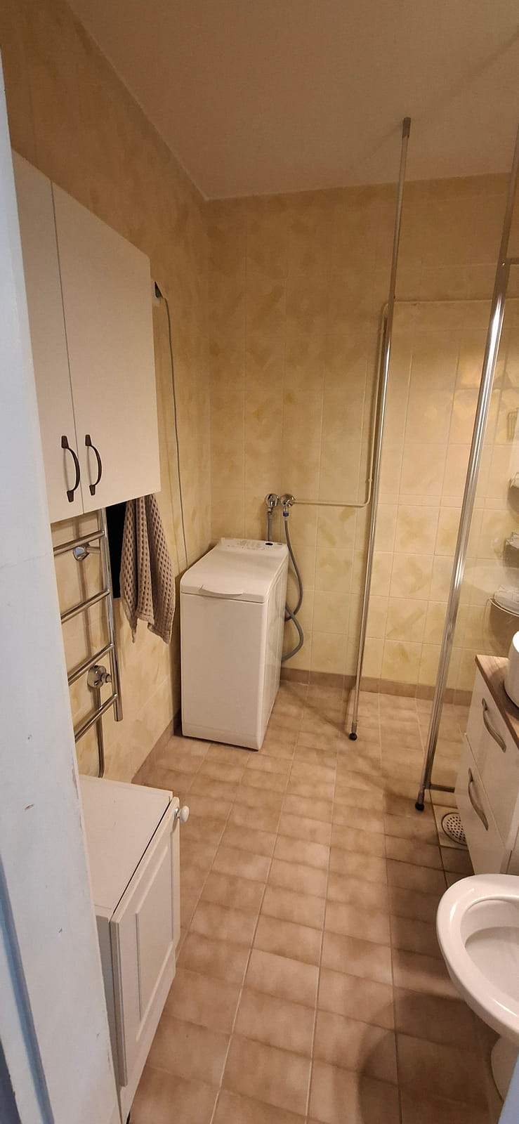 Kerrostalokolmio. Pajamäenkatu 27, Kotka, HMJV Invest Oy -konkurssipesä (2814261-7)