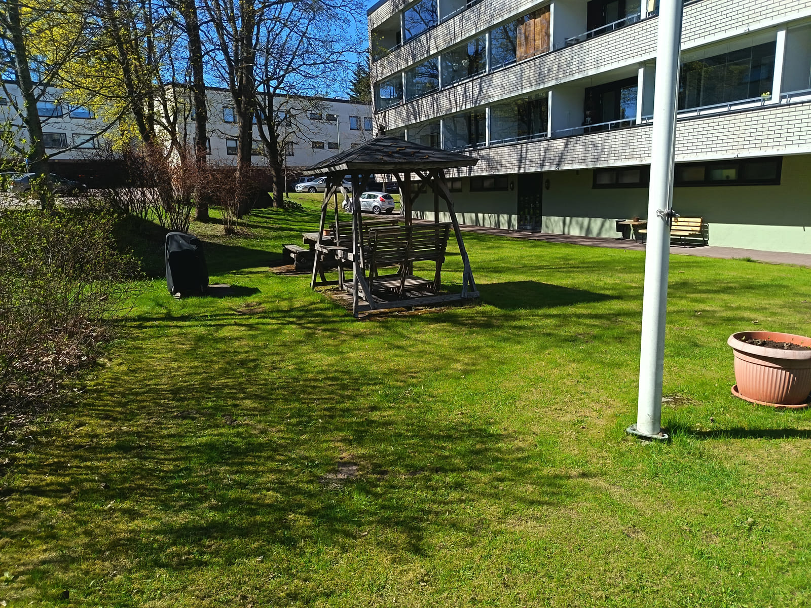 Kerrostalokolmio. Pajamäenkatu 27, Kotka, HMJV Invest Oy -konkurssipesä (2814261-7)