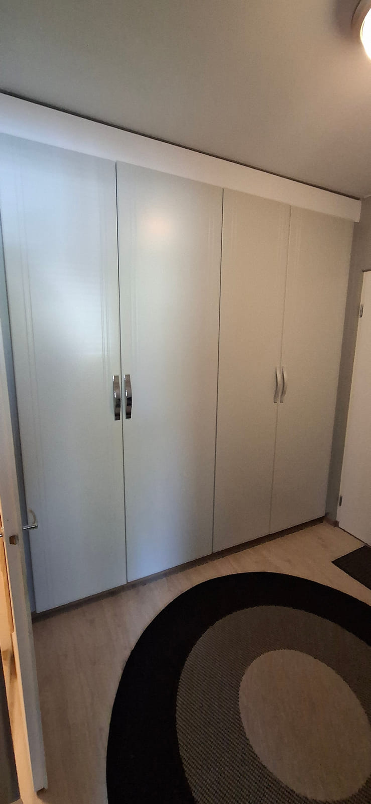 Kerrostalokolmio. Pajamäenkatu 27, Kotka, HMJV Invest Oy -konkurssipesä (2814261-7)