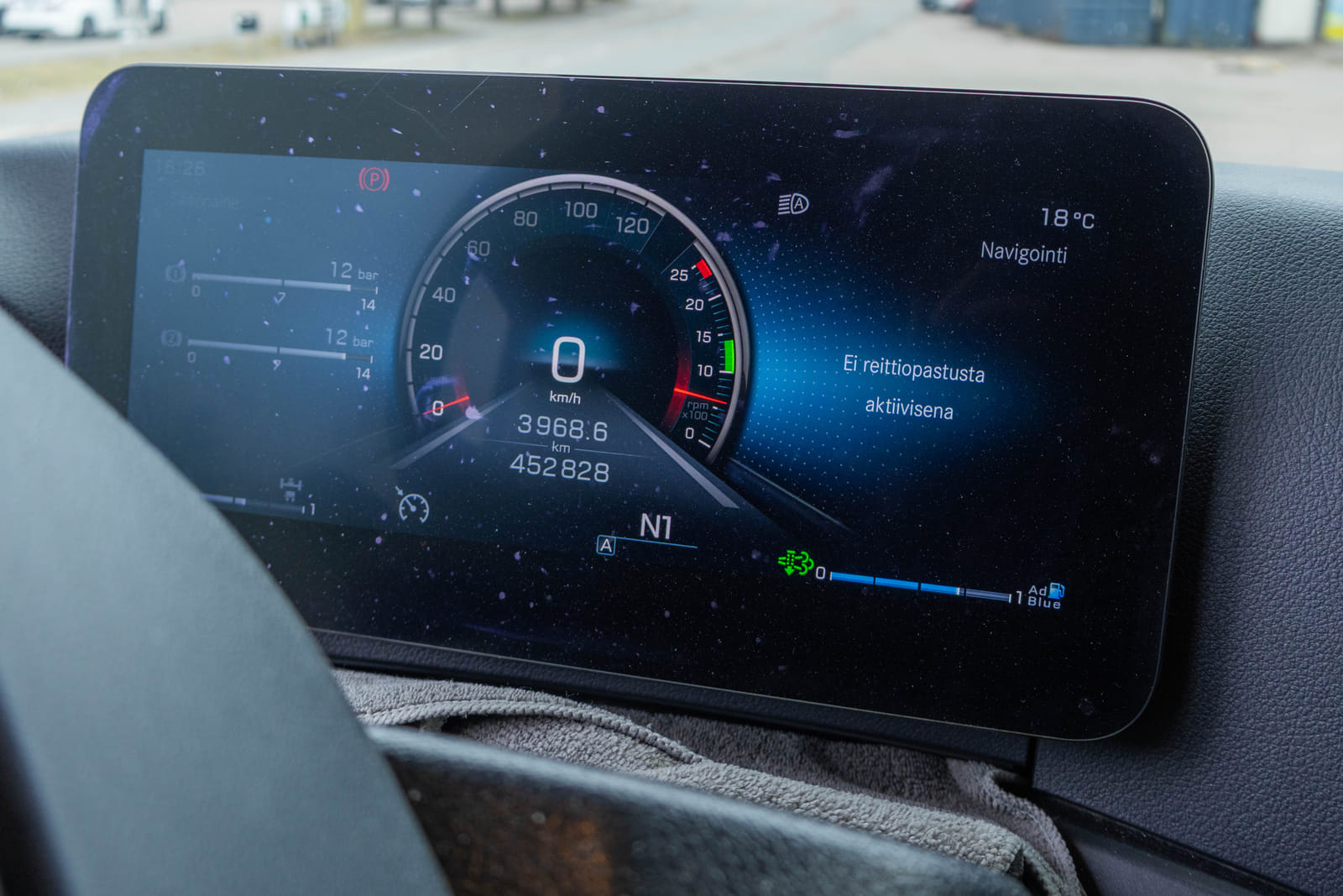 Mercedes-Benz Actros -kuorma-auto (MOO-354), MPT-Jakelu Oy konkurssipesä (2680888-4)