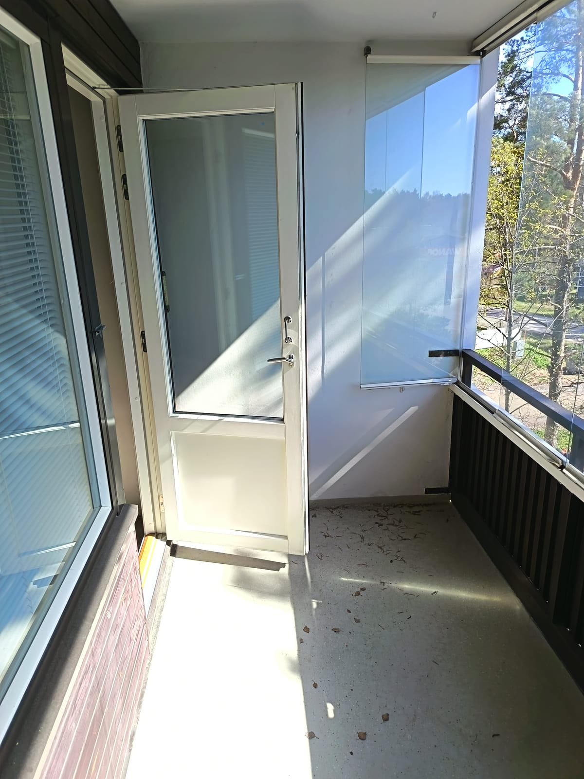 Kerrostalokaksio. Aarnenkatu 2, Hamina, HMJV Invest Oy -konkurssipesä (2814261-7)