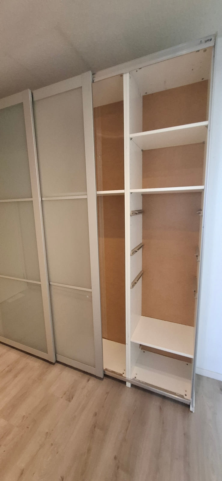 Kerrostalokaksio. Aarnenkatu 2, Hamina, HMJV Invest Oy -konkurssipesä (2814261-7)