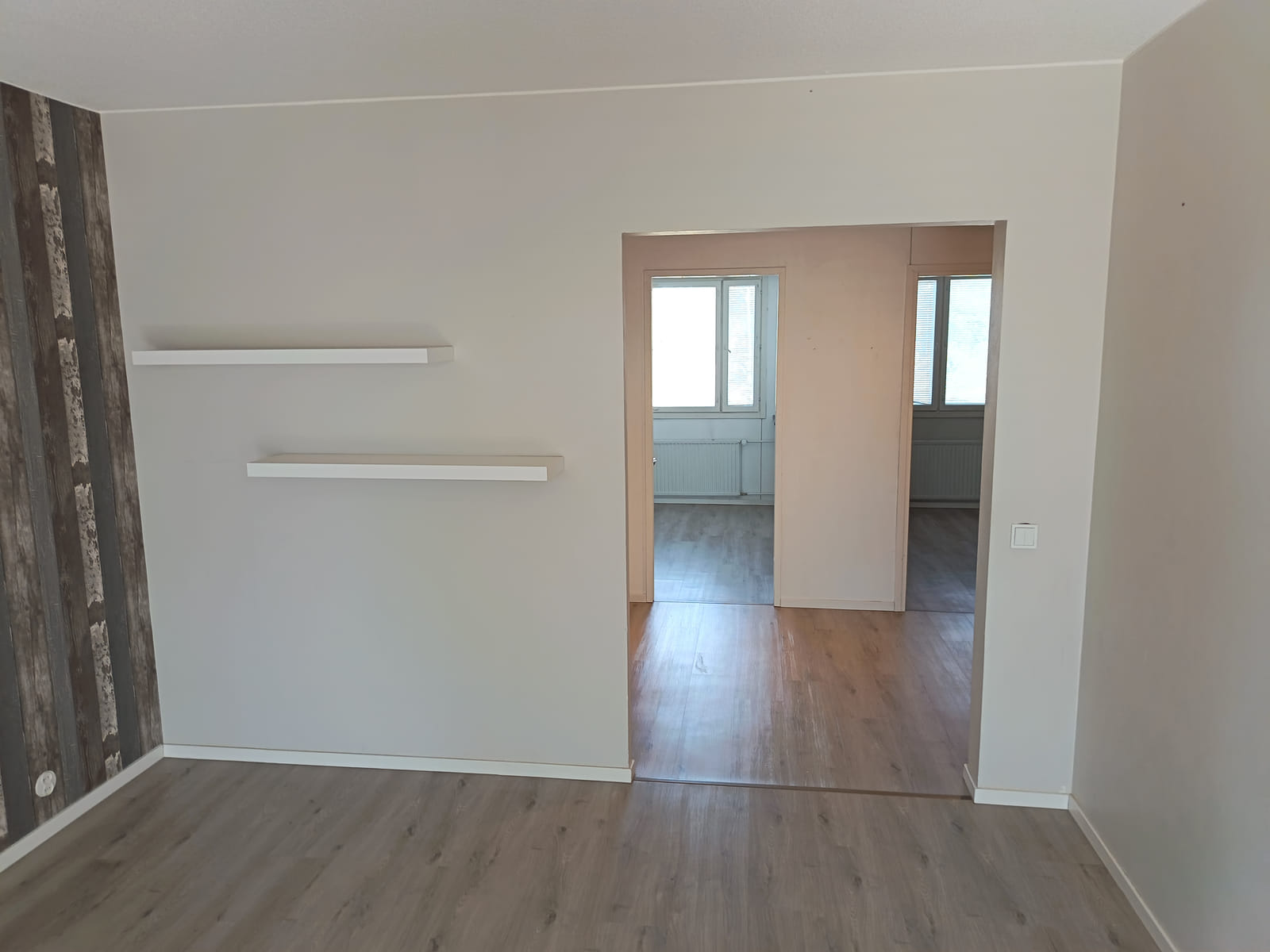 Kerrostalokaksio. Aarnenkatu 2, Hamina, HMJV Invest Oy -konkurssipesä (2814261-7)