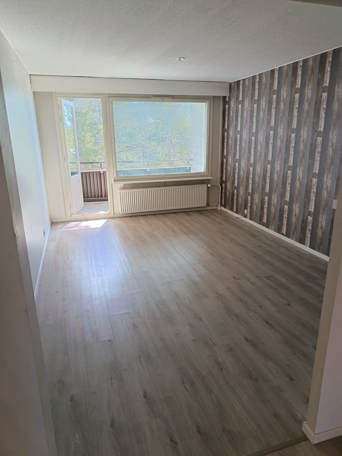 Kerrostalokaksio. Aarnenkatu 2, Hamina, HMJV Invest Oy -konkurssipesä (2814261-7)