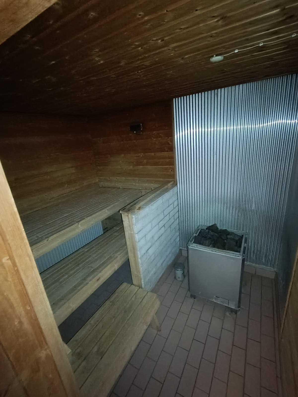 Kerrostalokaksio. Aarnenkatu 2, Hamina, HMJV Invest Oy -konkurssipesä (2814261-7)