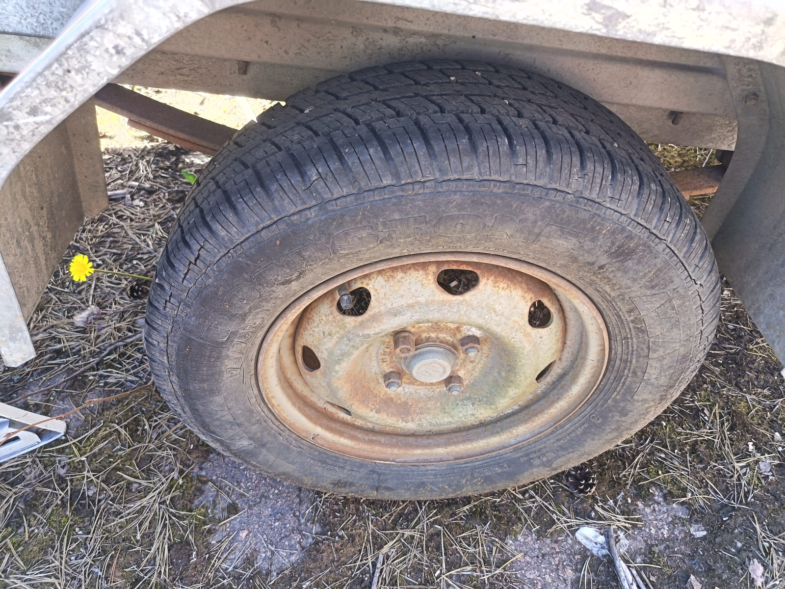 WGB-551 Kevyt perävaunu Aku 270 L/264. Sipono Oy (0990563-1)  konkurssipesä