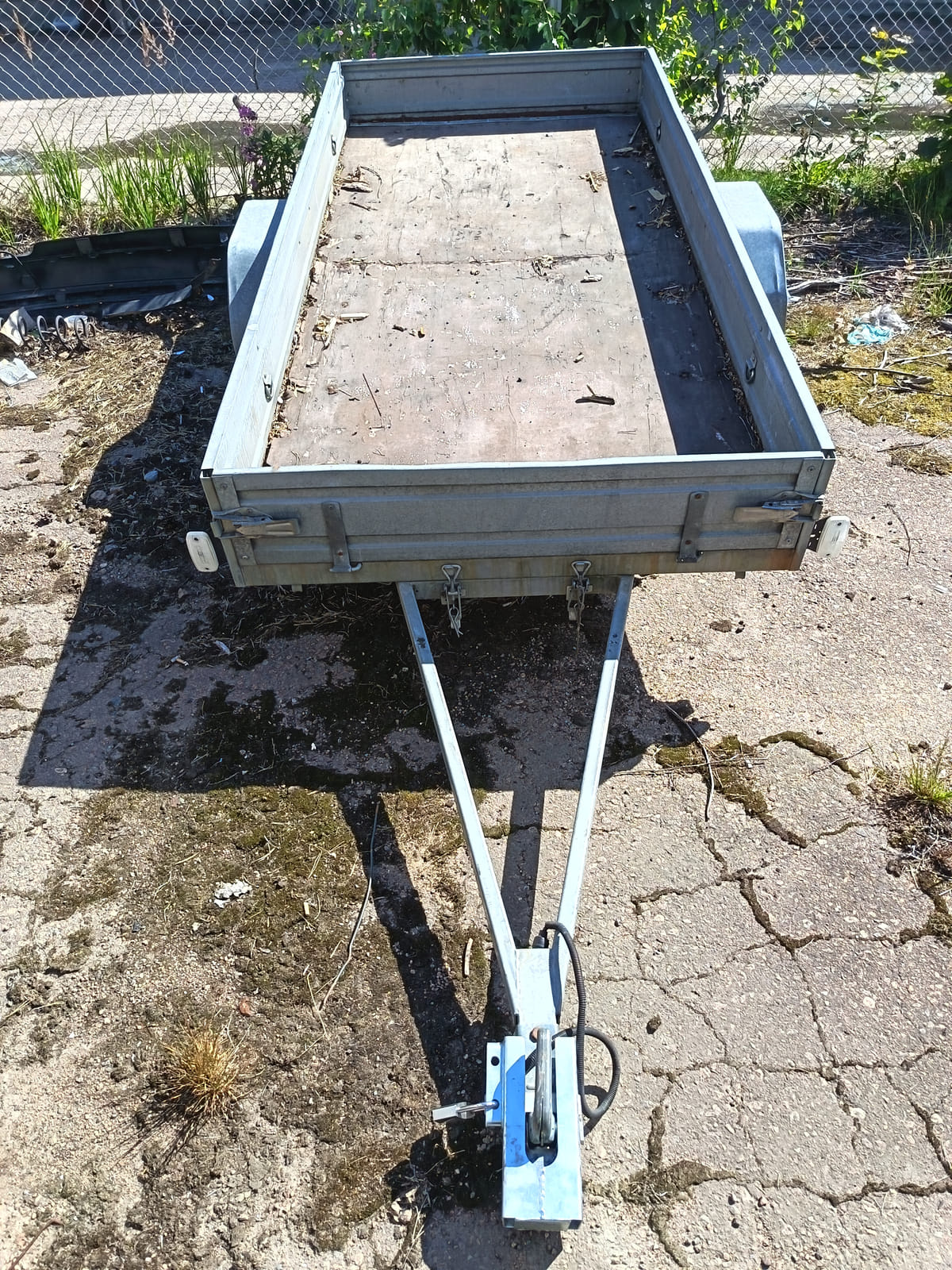 WGB-551 Kevyt perävaunu Aku 270 L/264. Sipono Oy (0990563-1)  konkurssipesä