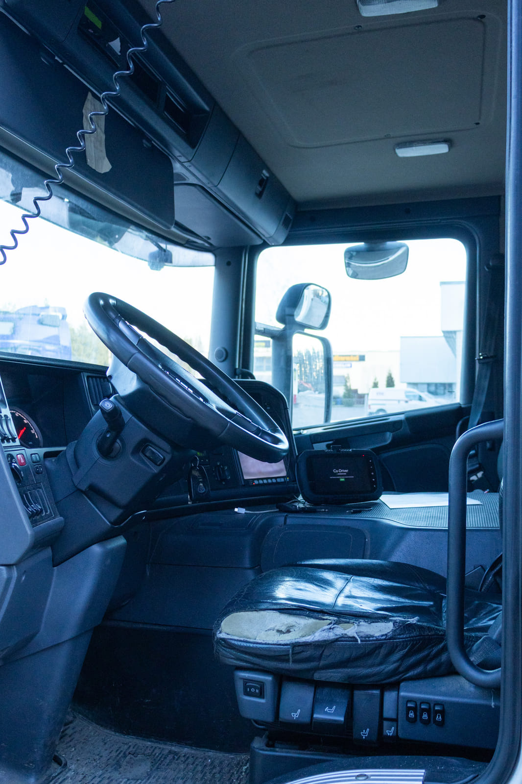 Scania P280 jakari (BVA-510).MPT-Jakelu Oy konkurssipesä (2680888-4)