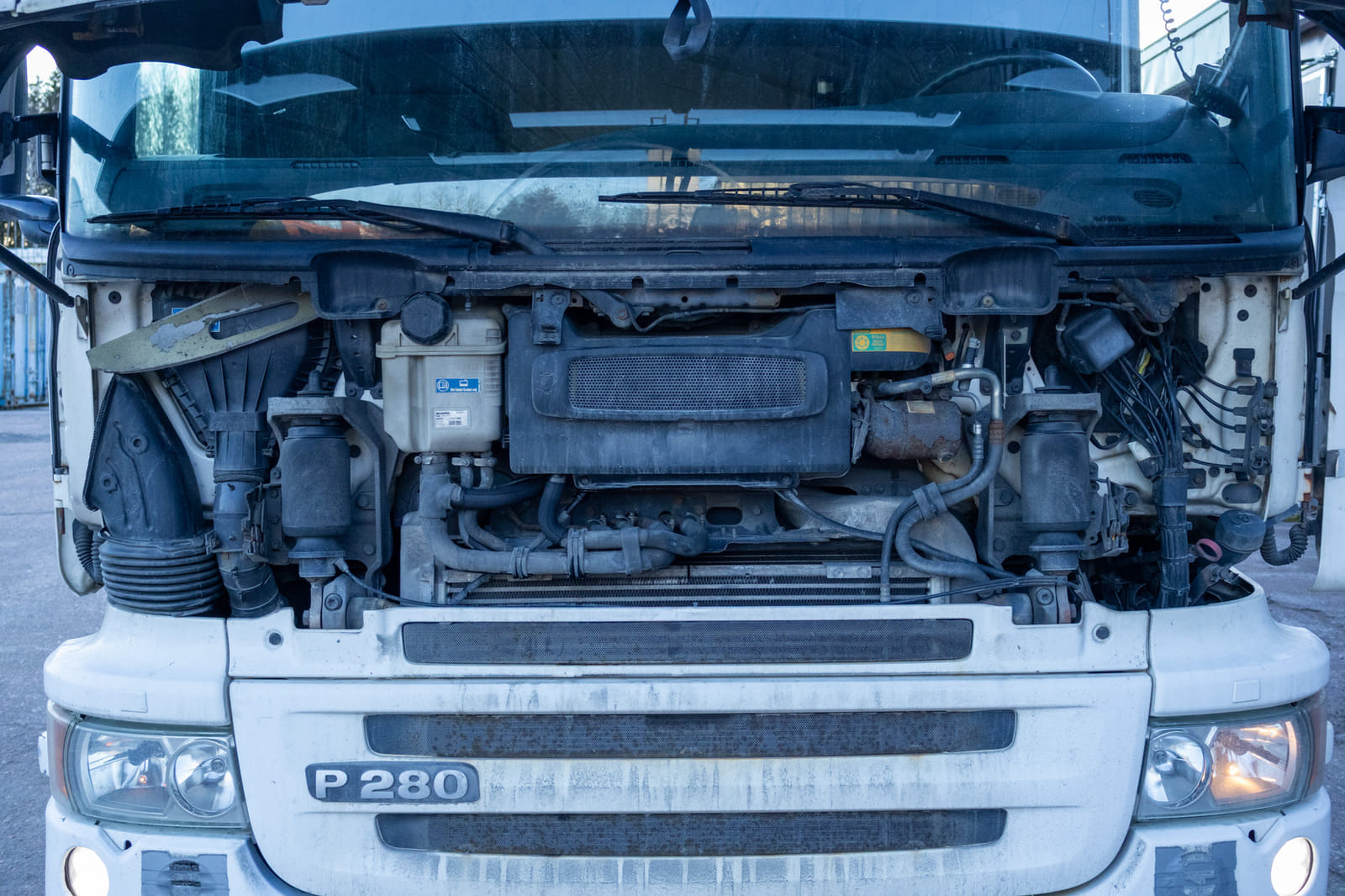 Scania P280 jakari (BVA-510).MPT-Jakelu Oy konkurssipesä (2680888-4)