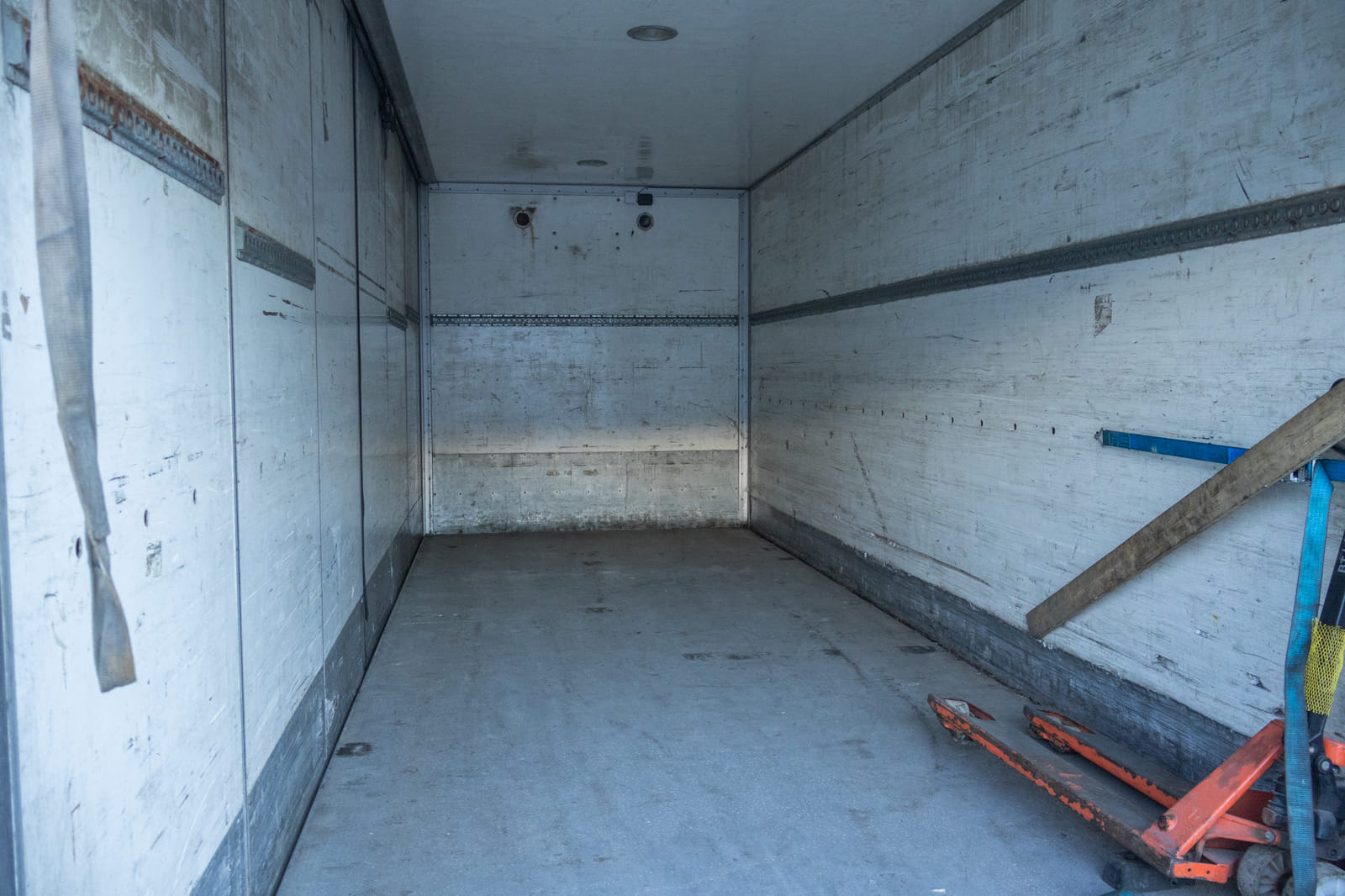 Scania P280 jakari (BVA-510).MPT-Jakelu Oy konkurssipesä (2680888-4)