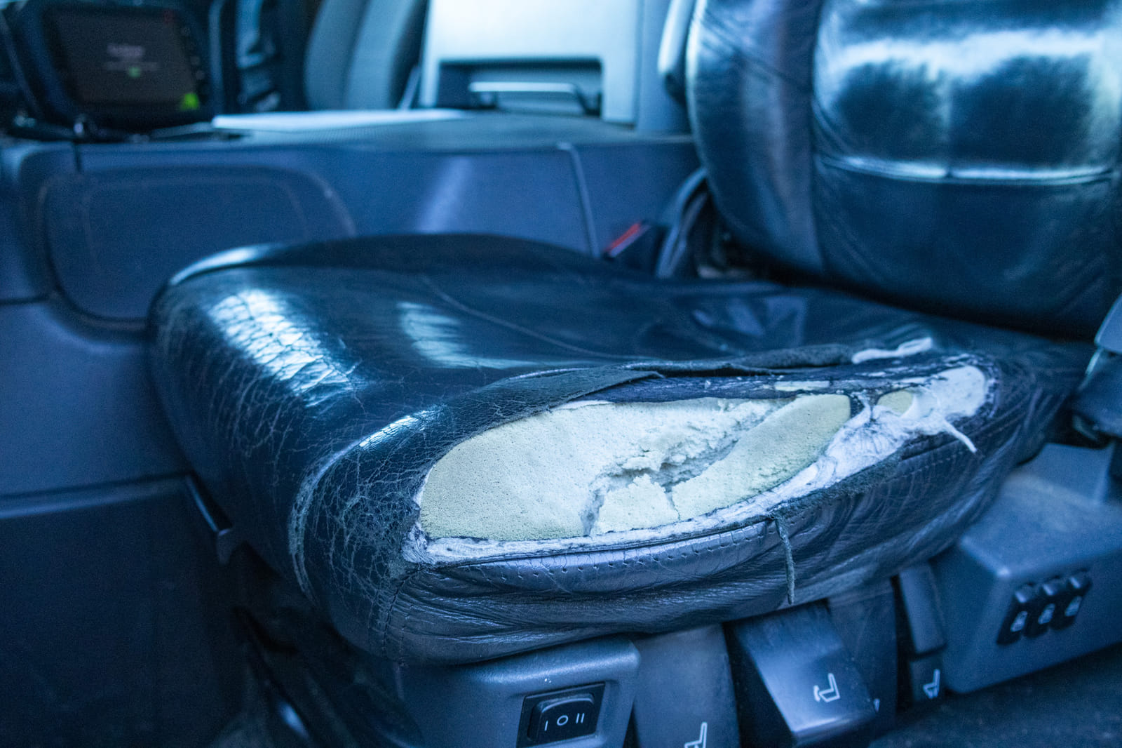 Scania P280 jakari (BVA-510).MPT-Jakelu Oy konkurssipesä (2680888-4)