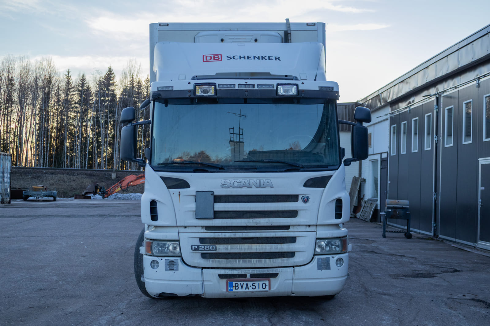 Scania P280 jakari (BVA-510).MPT-Jakelu Oy konkurssipesä (2680888-4)