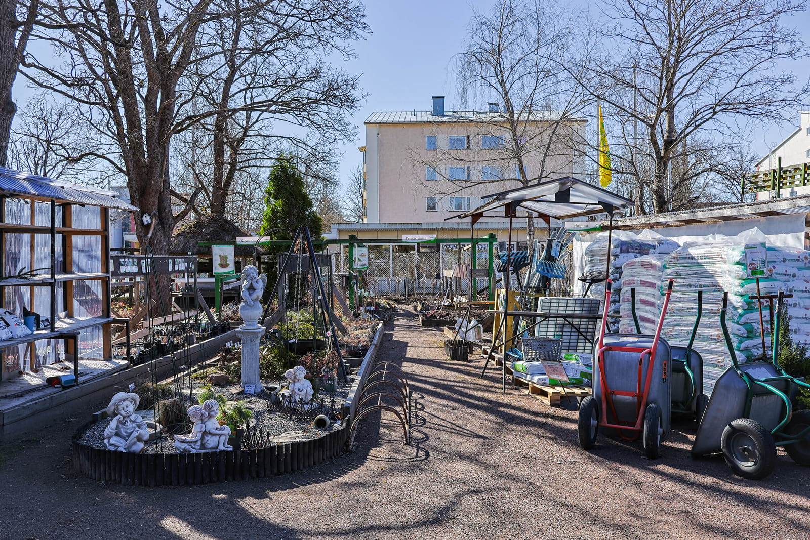 Viherpiha/kauppa vuokraoikeustontilla. Kuusaankosken Viherpiste Oy (3414973-5) konkurssi