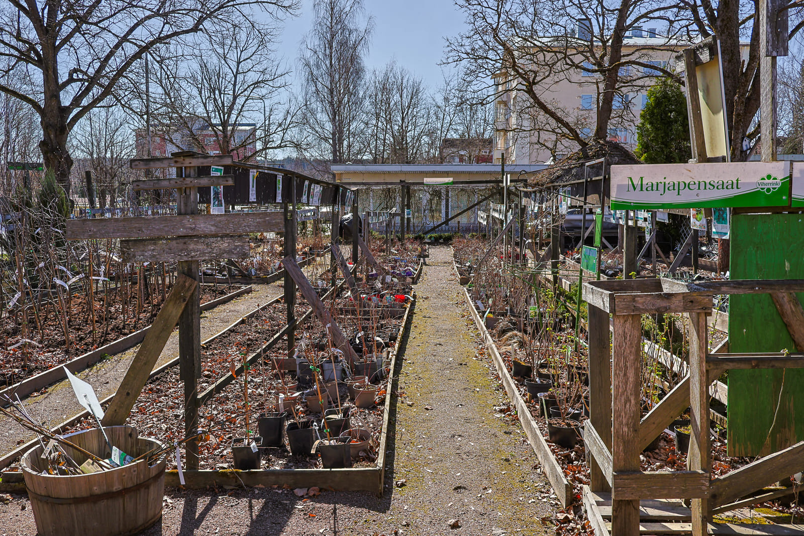 Viherpiha/kauppa vuokraoikeustontilla. Kuusaankosken Viherpiste Oy (3414973-5) konkurssi