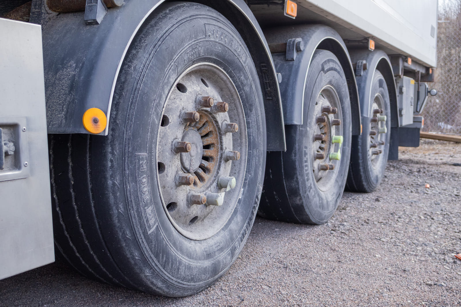 NTM  täysperävaunu – Thermo King kylmäkone( WWM-449).MPT-Jakelu Oy konkurssipesä (2680888-4)