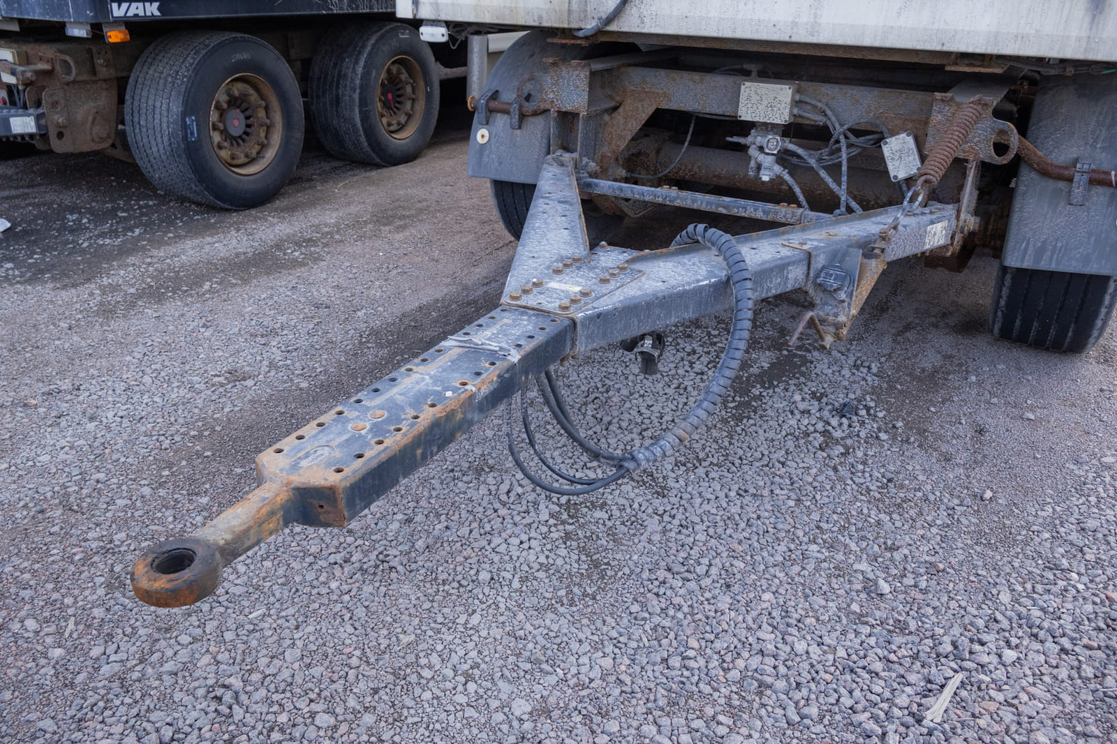 NTM  täysperävaunu – Thermo King kylmäkone( WWM-449).MPT-Jakelu Oy konkurssipesä (2680888-4)