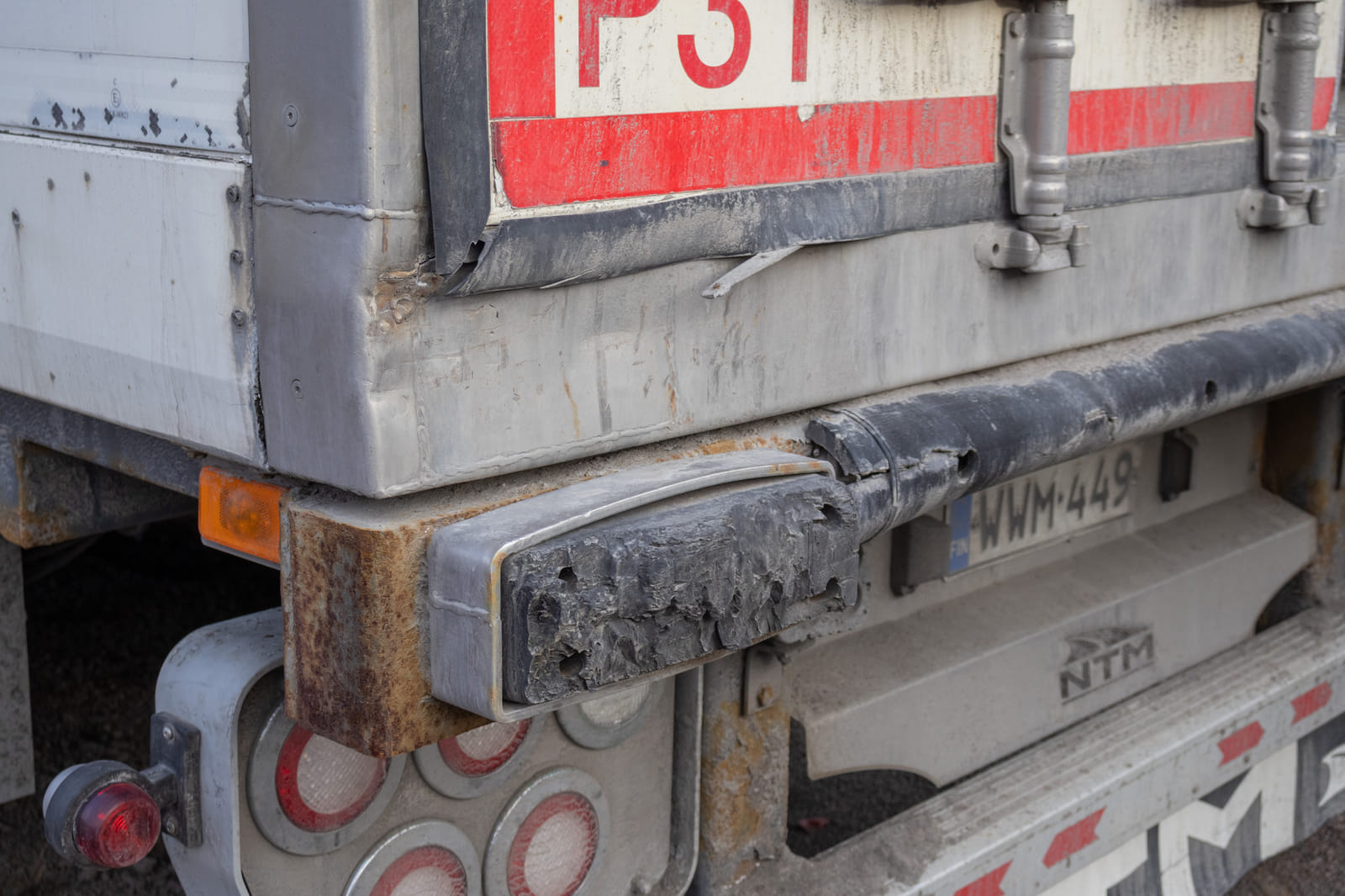 NTM  täysperävaunu – Thermo King kylmäkone( WWM-449).MPT-Jakelu Oy konkurssipesä (2680888-4)