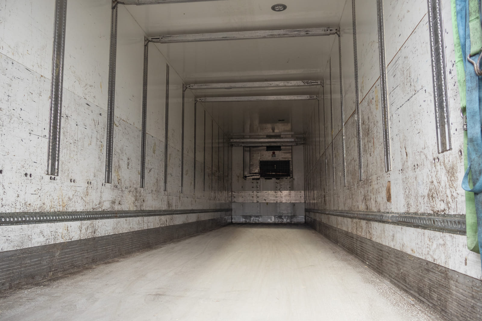 NTM  täysperävaunu – Thermo King kylmäkone( WWM-449).MPT-Jakelu Oy konkurssipesä (2680888-4)