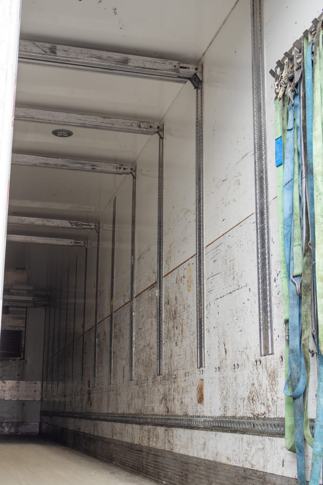 NTM  täysperävaunu – Thermo King kylmäkone( WWM-449).MPT-Jakelu Oy konkurssipesä (2680888-4)