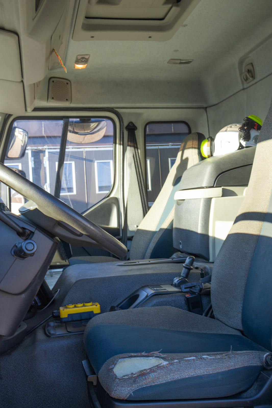 Volvo FE 42 R-D8 (ENB-426). MPT-Jakelu Oy konkurssipesä (2680888-4)