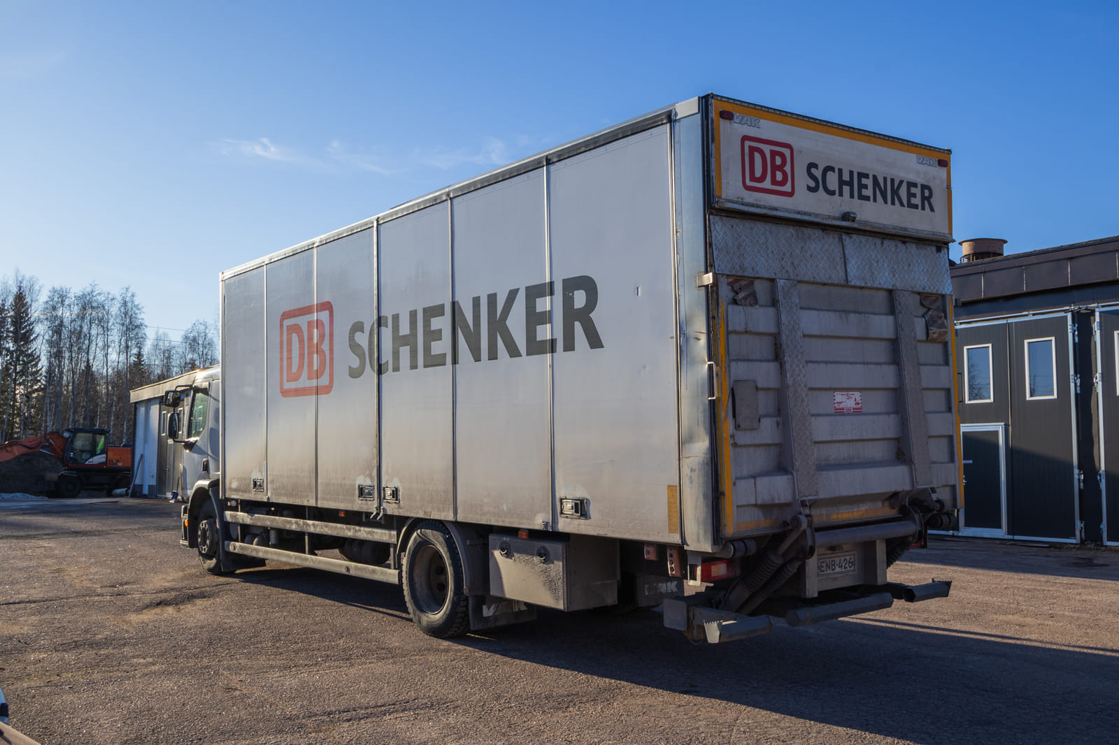 Volvo FE 42 R-D8 (ENB-426). MPT-Jakelu Oy konkurssipesä (2680888-4)