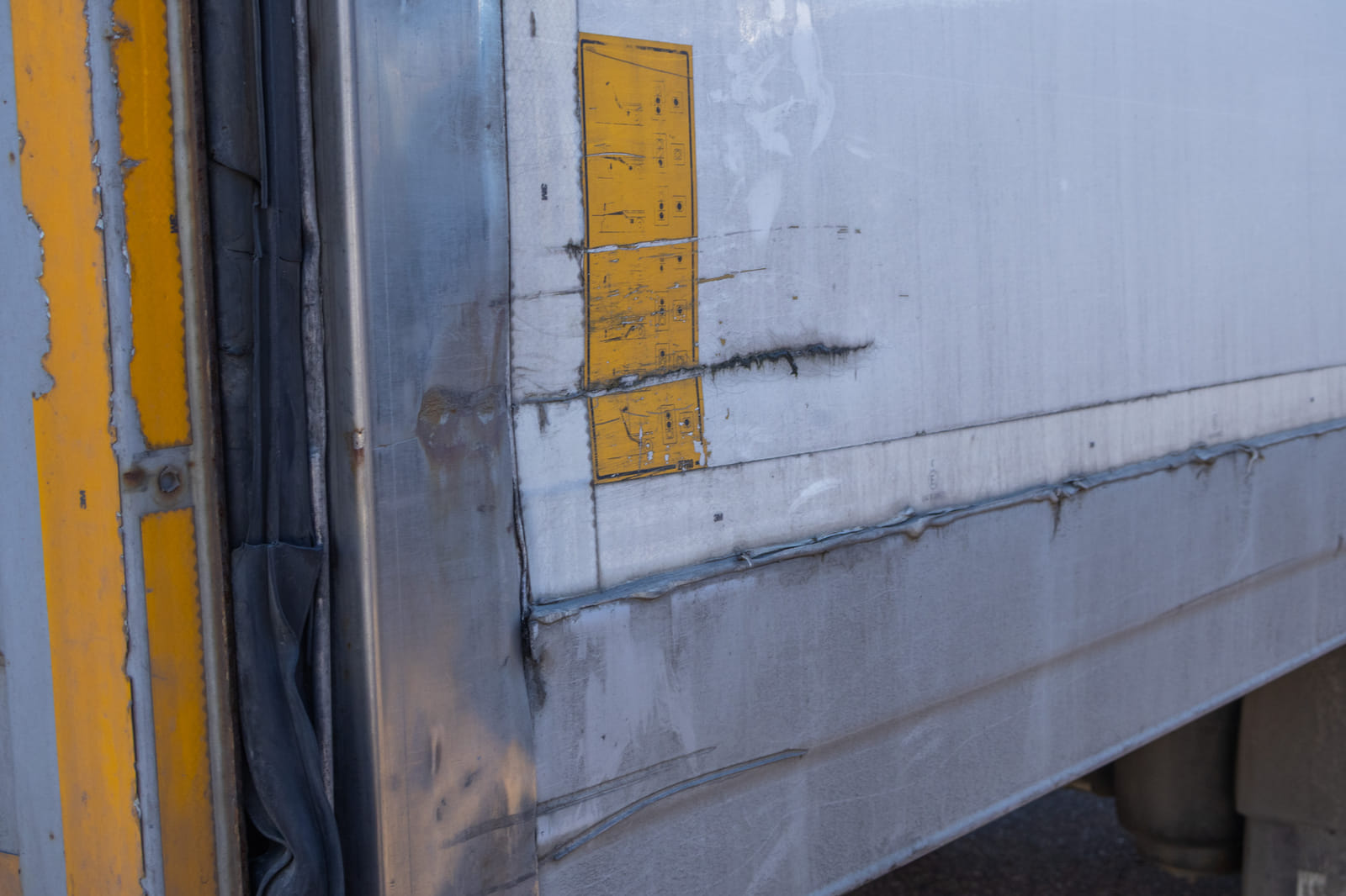 Volvo FE 42 R-D8 (ENB-426). MPT-Jakelu Oy konkurssipesä (2680888-4)