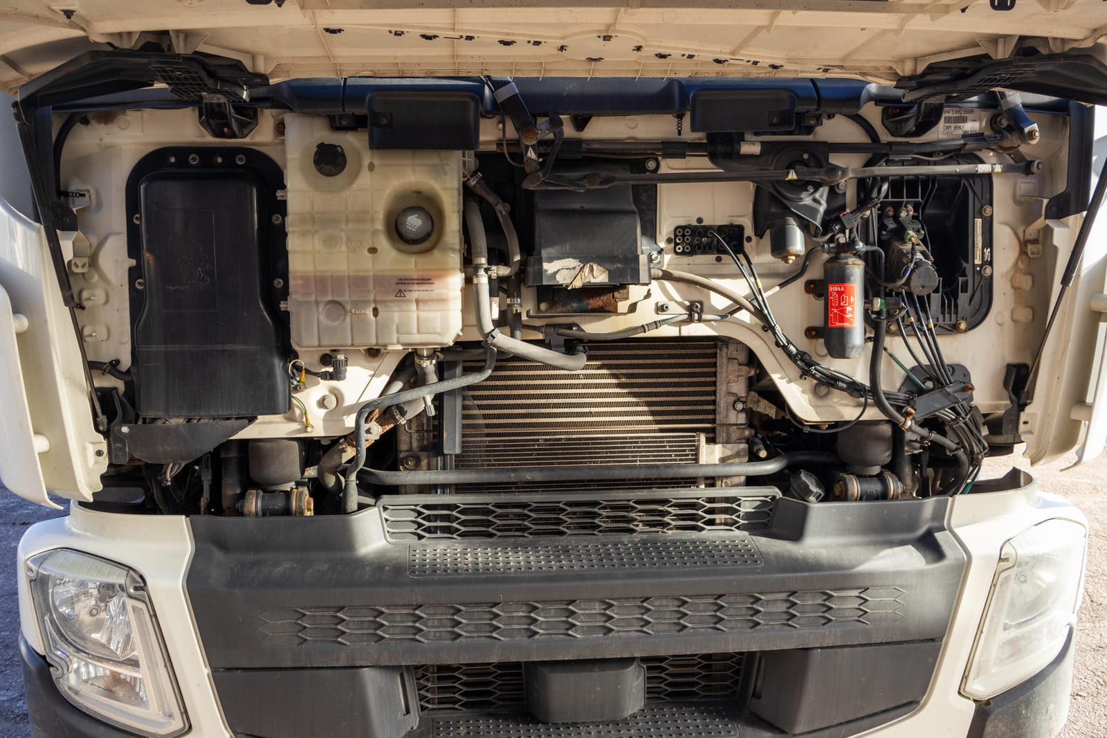 Volvo FE 42 R-D8 (ENB-426). MPT-Jakelu Oy konkurssipesä (2680888-4)