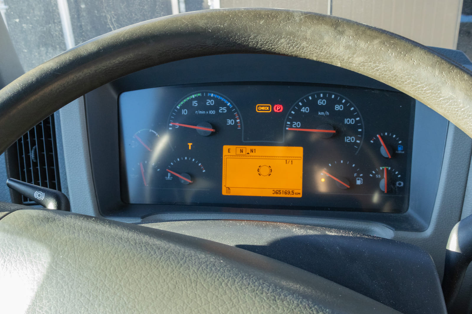 Volvo FE 42 R-D8 (ENB-426). MPT-Jakelu Oy konkurssipesä (2680888-4)