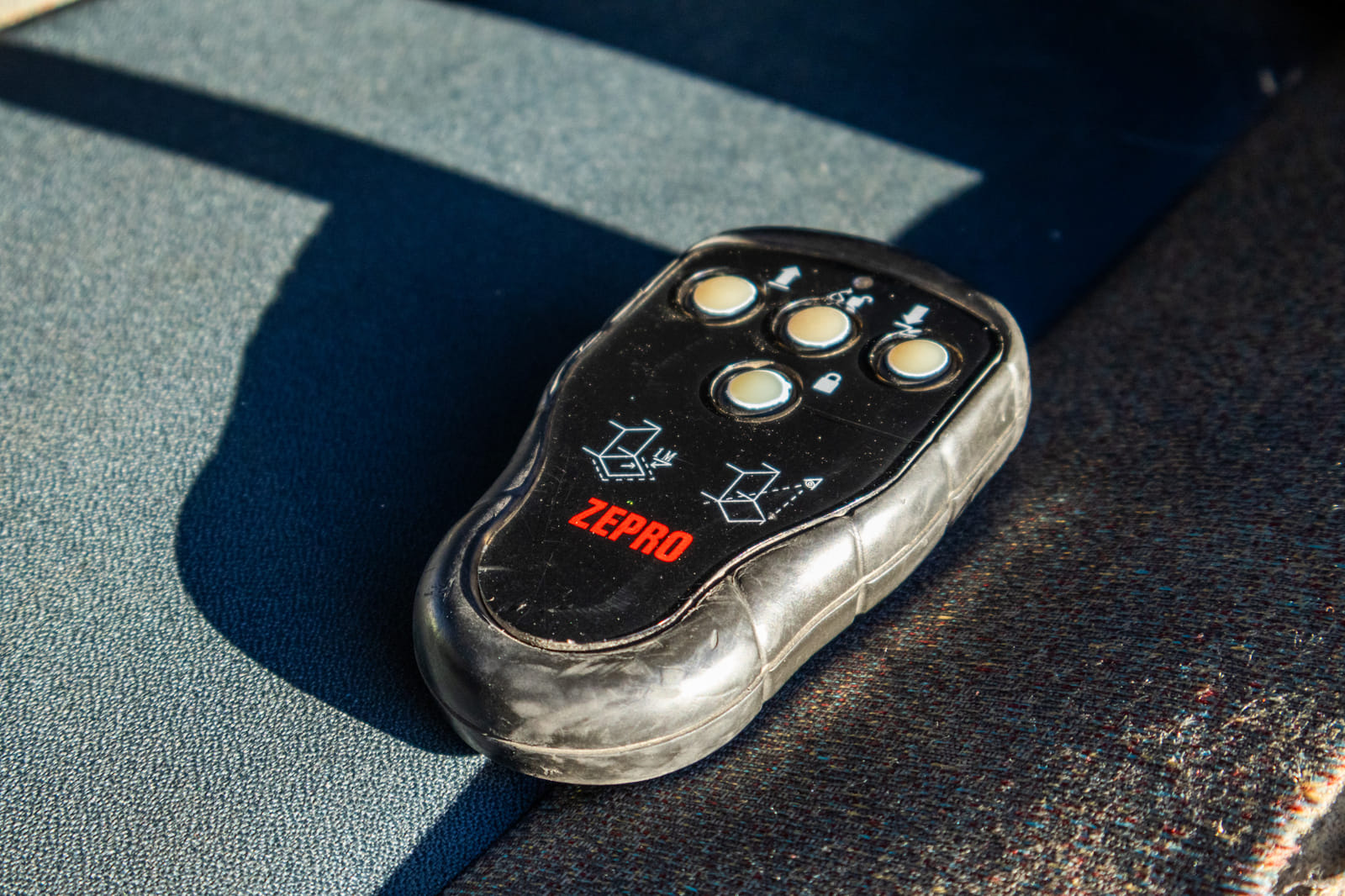 Volvo FE 42 R-D8 (ENB-426). MPT-Jakelu Oy konkurssipesä (2680888-4)