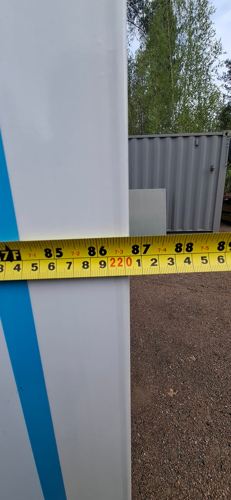 Top box- siirrettövä myyntikoju. BDB Finland Oy konkurssipesä 3426528-5