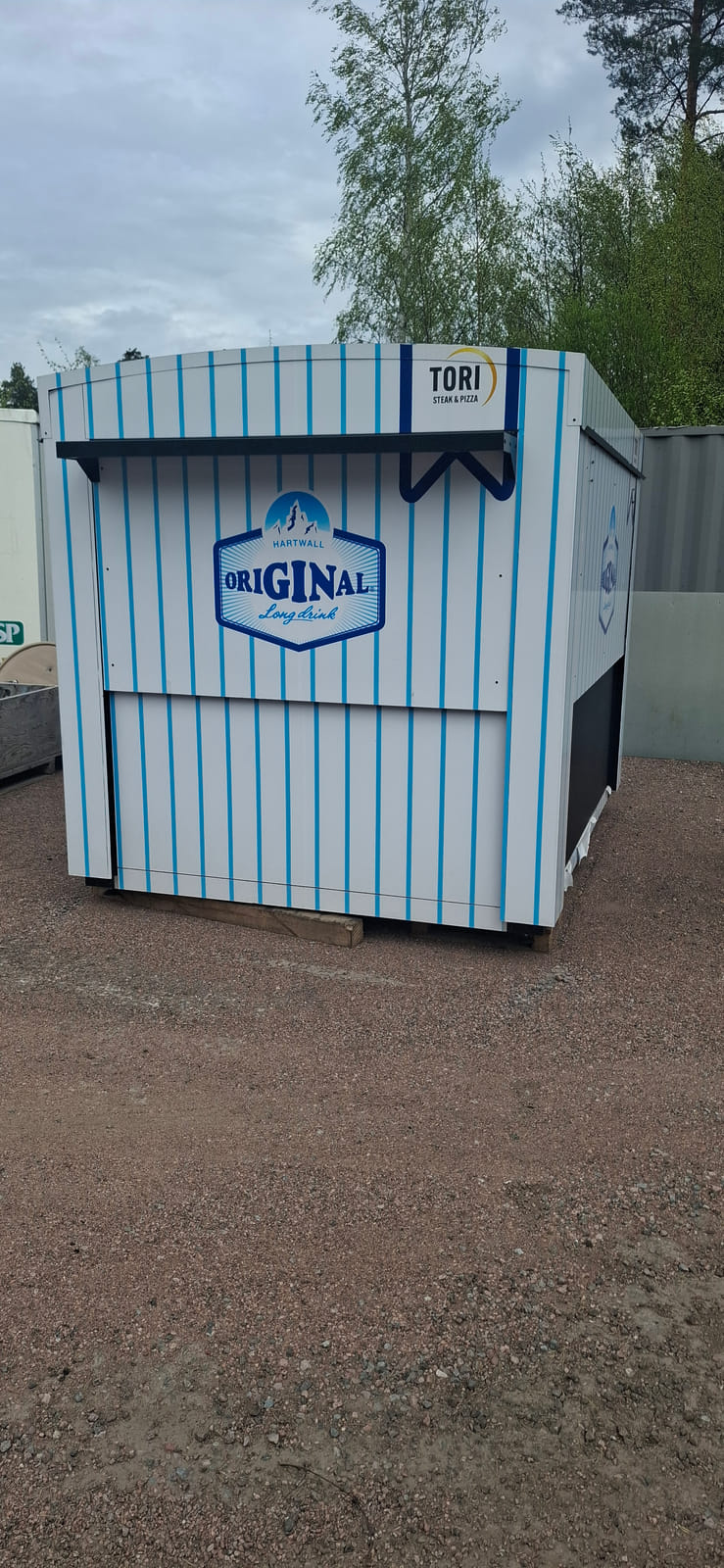 Top box- siirrettövä myyntikoju. BDB Finland Oy konkurssipesä 3426528-5