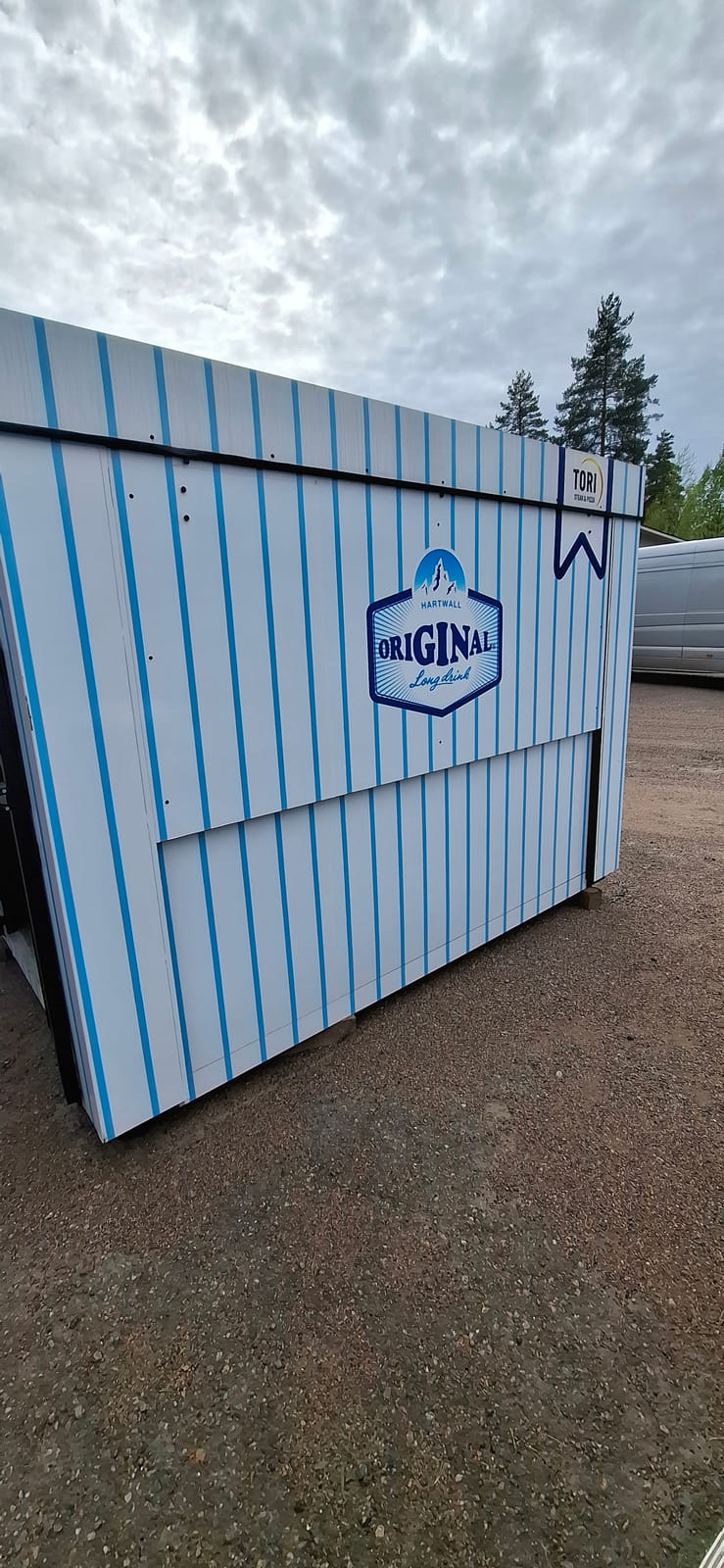Top box- siirrettövä myyntikoju. BDB Finland Oy konkurssipesä 3426528-5