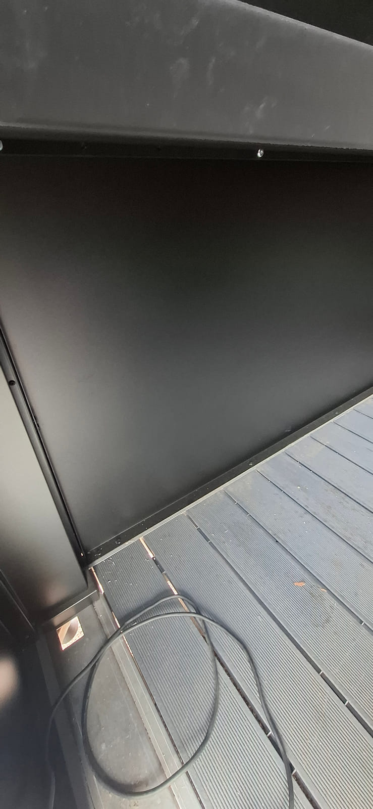 Top box- siirrettövä myyntikoju. BDB Finland Oy konkurssipesä 3426528-5