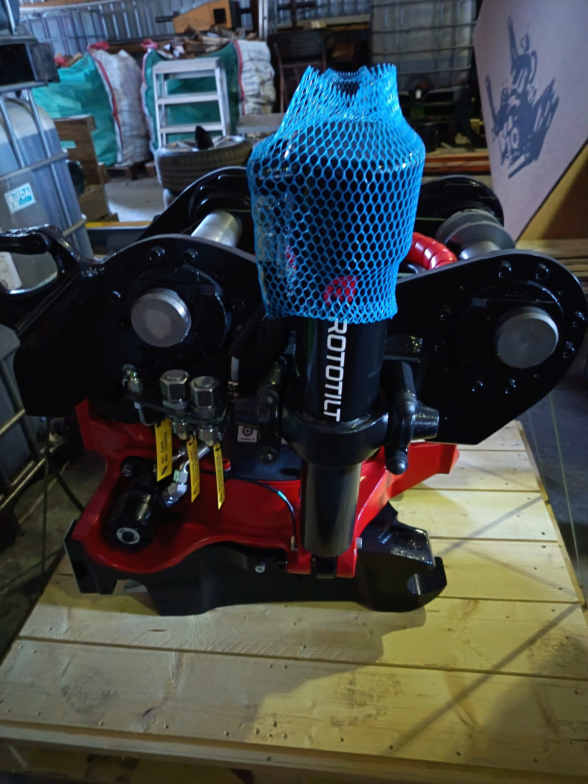 Rototilt R6 Multi Huutokauppa - Rototilt R6 kallistaja / rototilt. Koneurakointi ...
