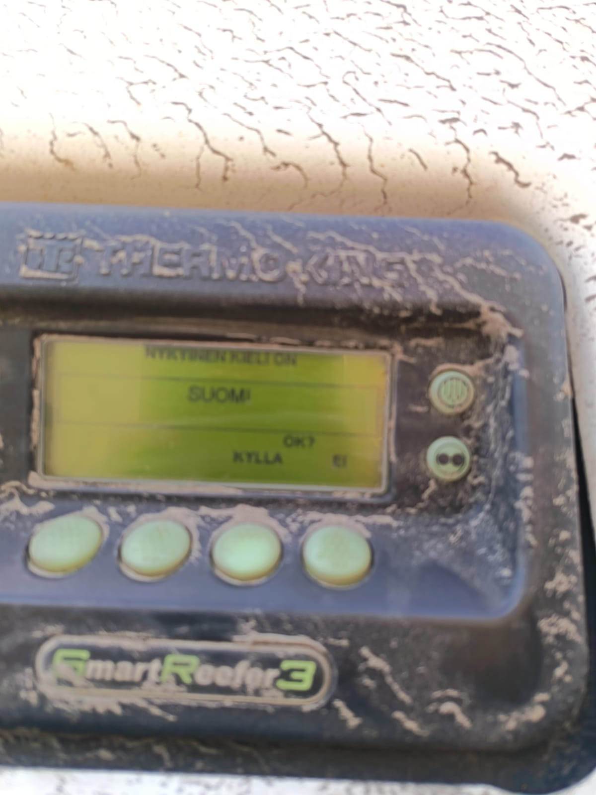 VAK kylmäperävaunu + Thermo King kylmäkone. MPT-Jakelu Oy konkurssipesä (2680888-4)