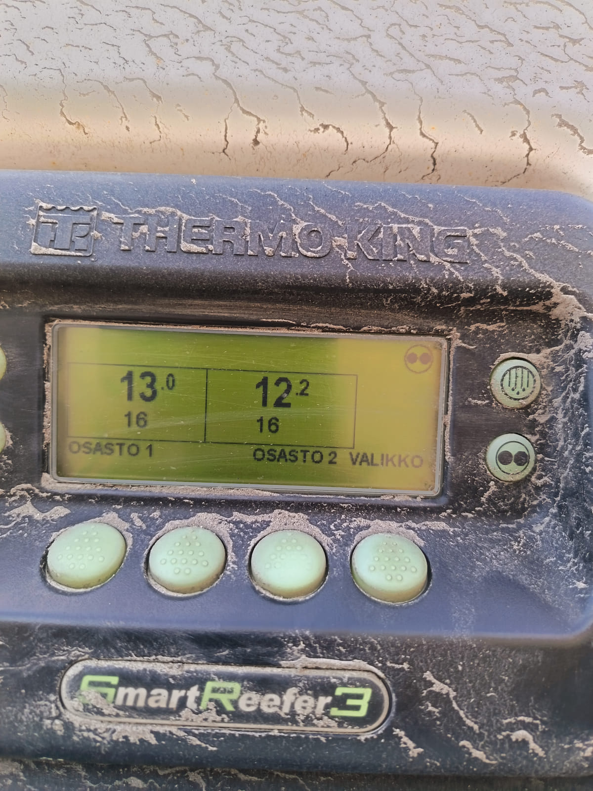 VAK kylmäperävaunu + Thermo King kylmäkone. MPT-Jakelu Oy konkurssipesä (2680888-4)