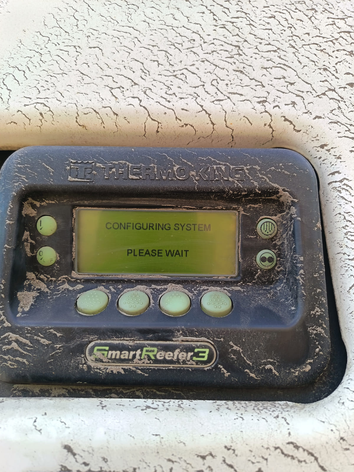 VAK kylmäperävaunu + Thermo King kylmäkone. MPT-Jakelu Oy konkurssipesä (2680888-4)