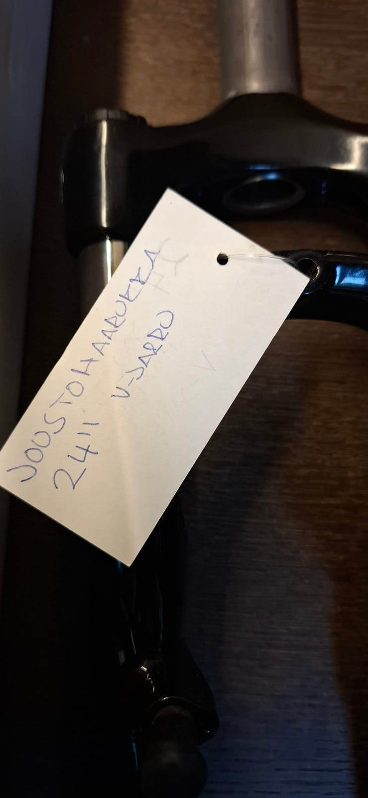 konkurssihuutokaupassa joustohaarukka ja sarvia