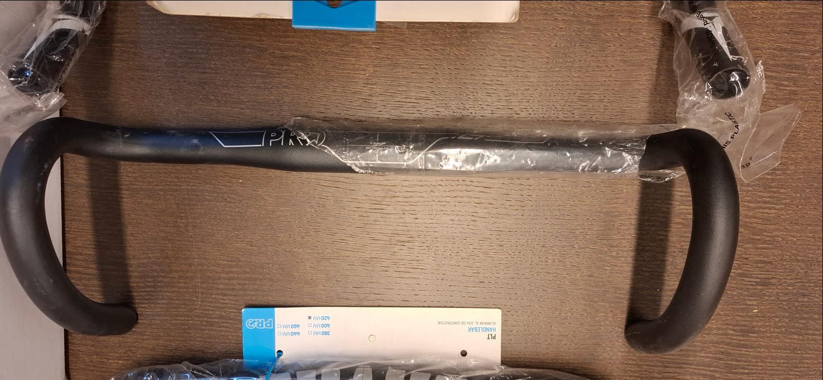 konkurssihuutokaupassa joustohaarukka ja sarvia
