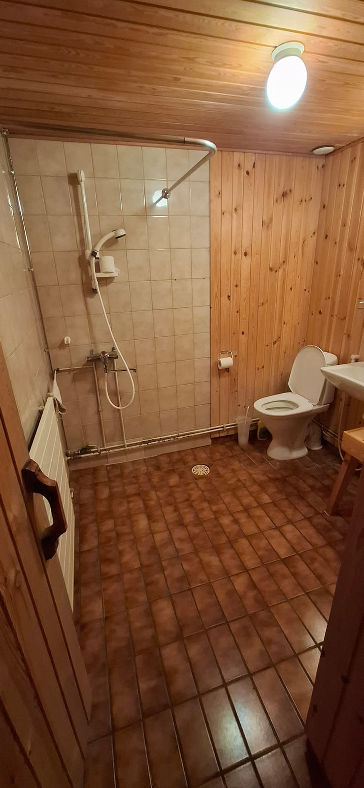 Kuolinpesä myy – siisti ja hyvin pidetty rivitalokaksio omalla saunalla, Jaalassa